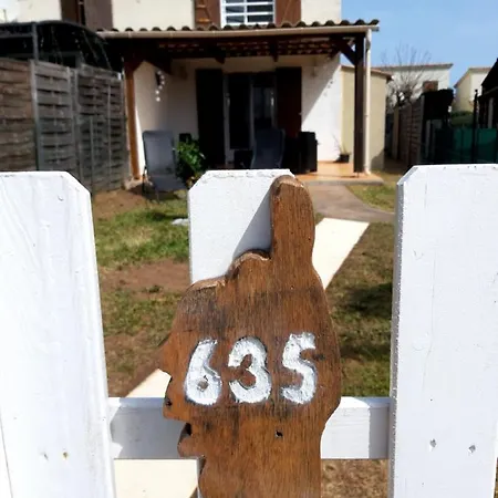 Villa, Maison Bord De Climatisee Semesterbostad